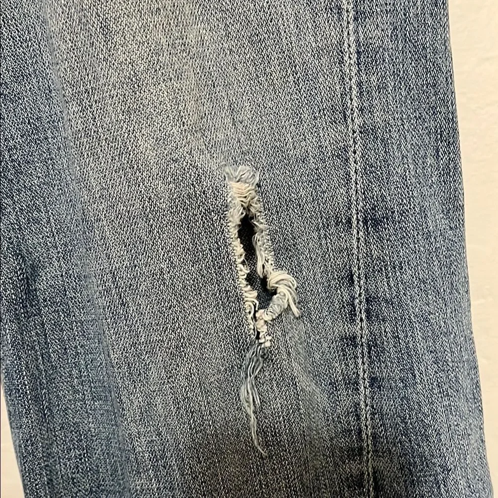 True Religion Joey Blue Distressed Ripped Denim Jeans Casual